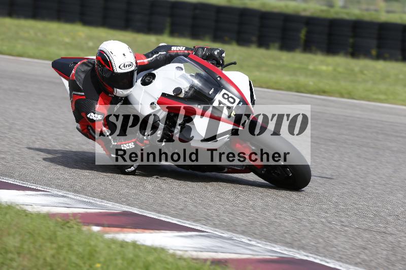/Archiv-2025/53 16.09.2025 Track Day Domi Aegerter ADR/Gruppe rot/18